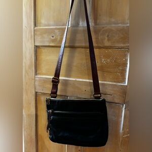 Vintage Fossil Black Leather Crossbody Bag